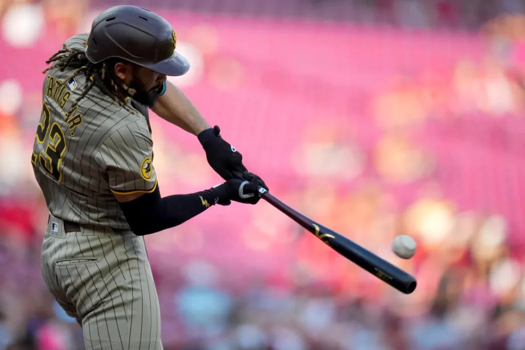 Fernando Tatis Jr. vuelve a destrozar la pelota en Grandes Ligas