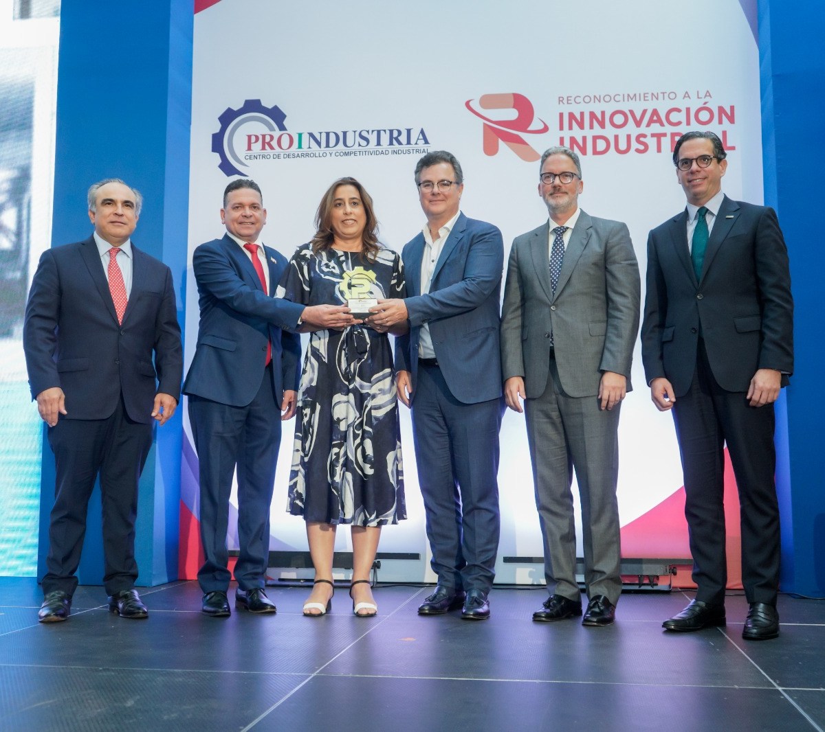 Diesco es doblemente galardonada en los Premios Proindustria a la Innovación 2024