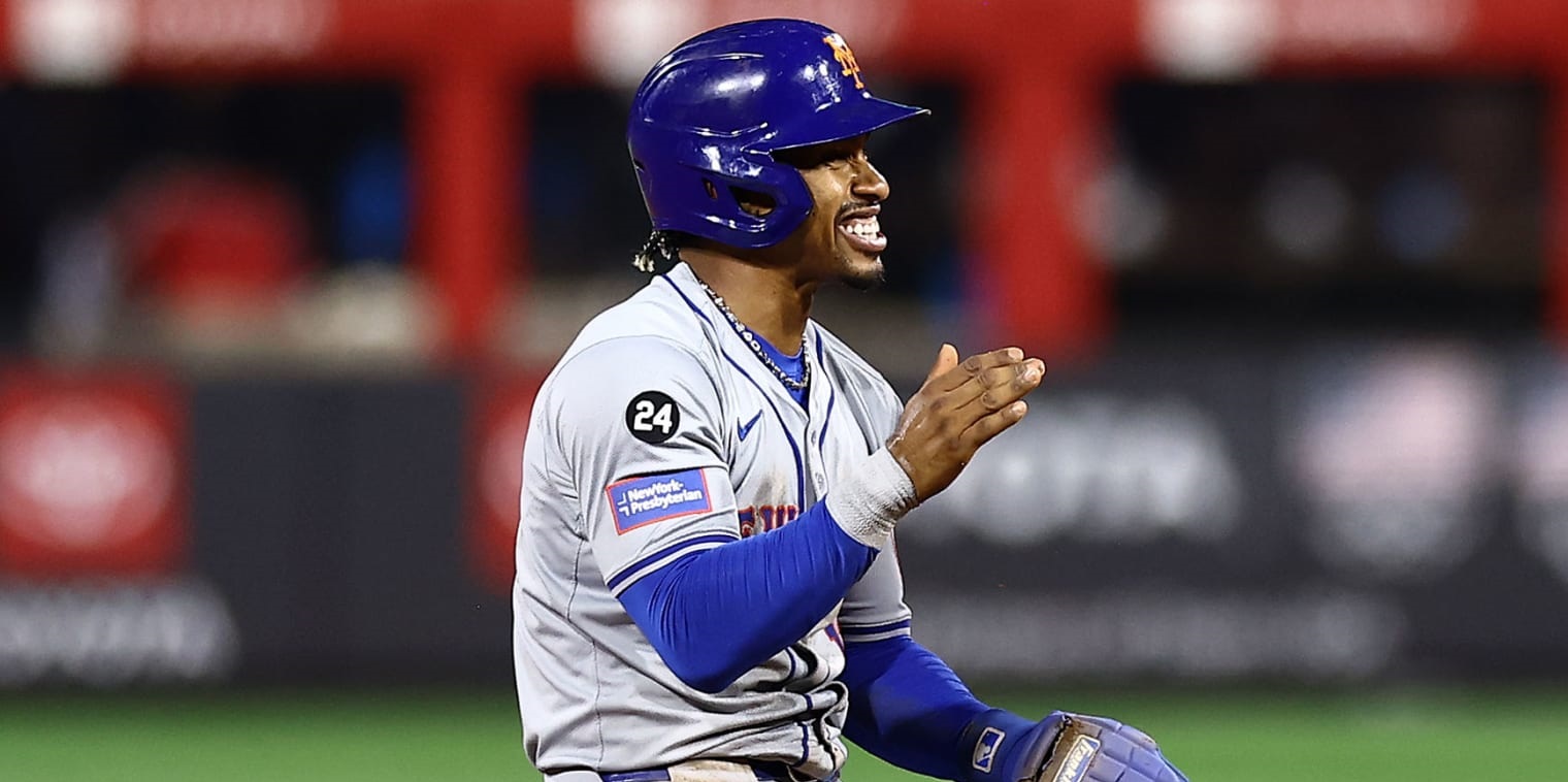 Francisco Lindor abandona el juego de Mets por molestias en la espalda