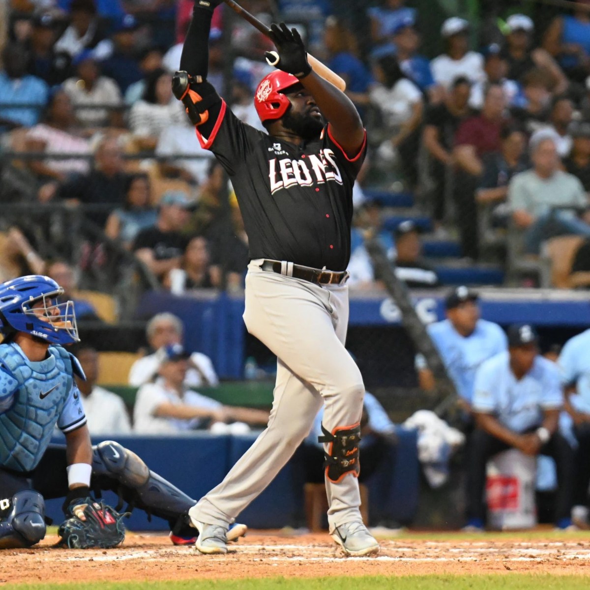 Sandber Pimentel destroza a Tigres y mantiene el invicto de los Leones