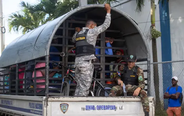 República Dominicana continuará las deportaciones masivas de haitianos indocumentados