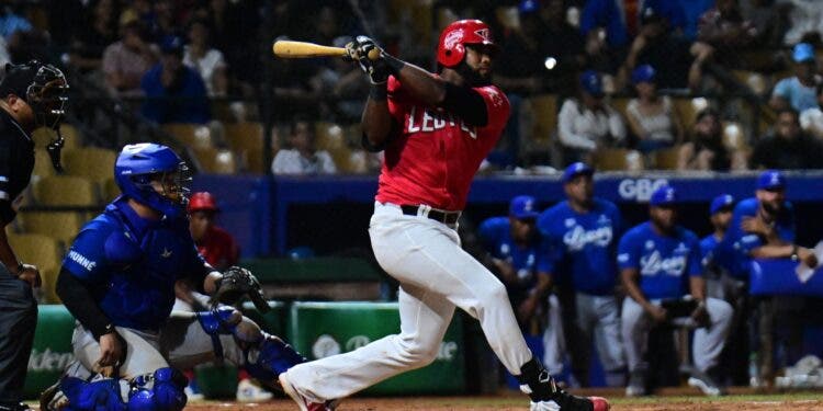 Doble de Franchy en el 8vo y HR de Sánchez dan triunfo al Escogido