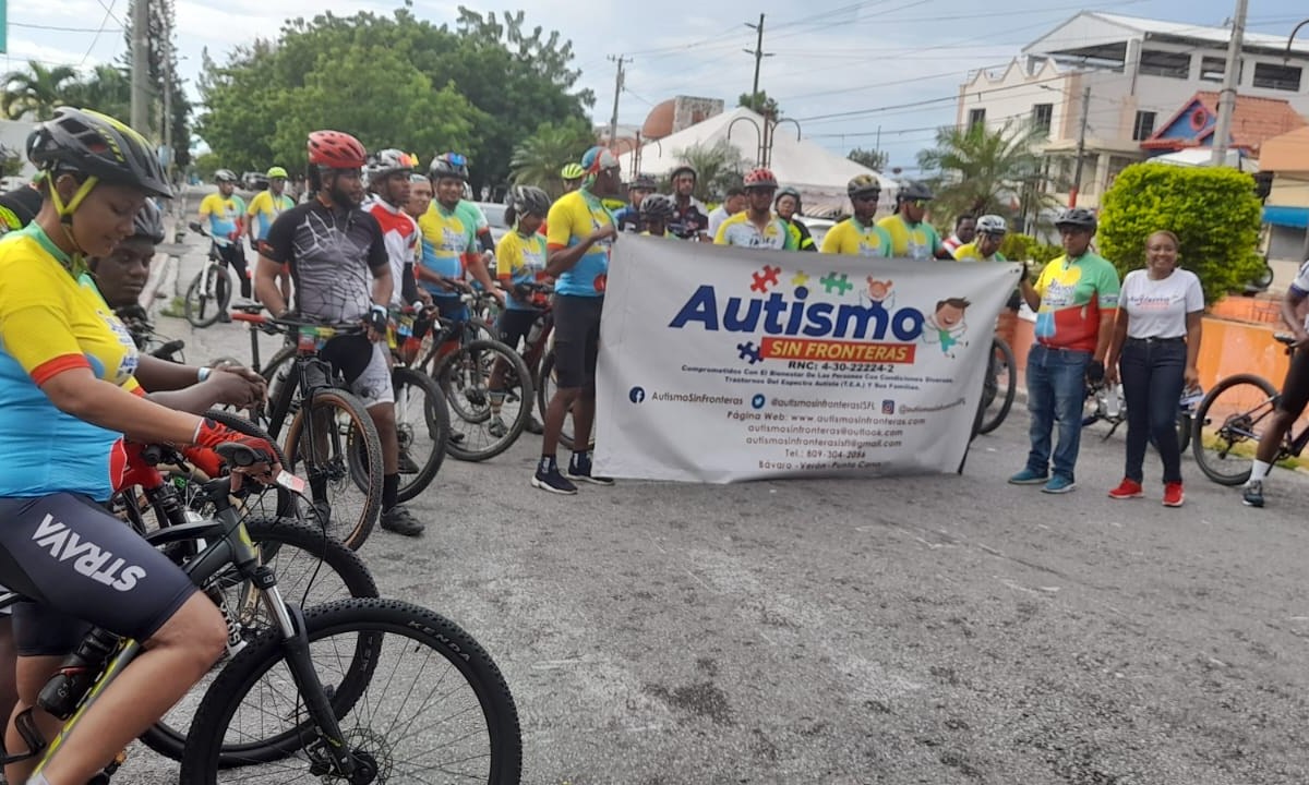 Fundación Autismo sin Fronteras celebra el 4to Paseo Pedaleando por el Autismo en La Romana