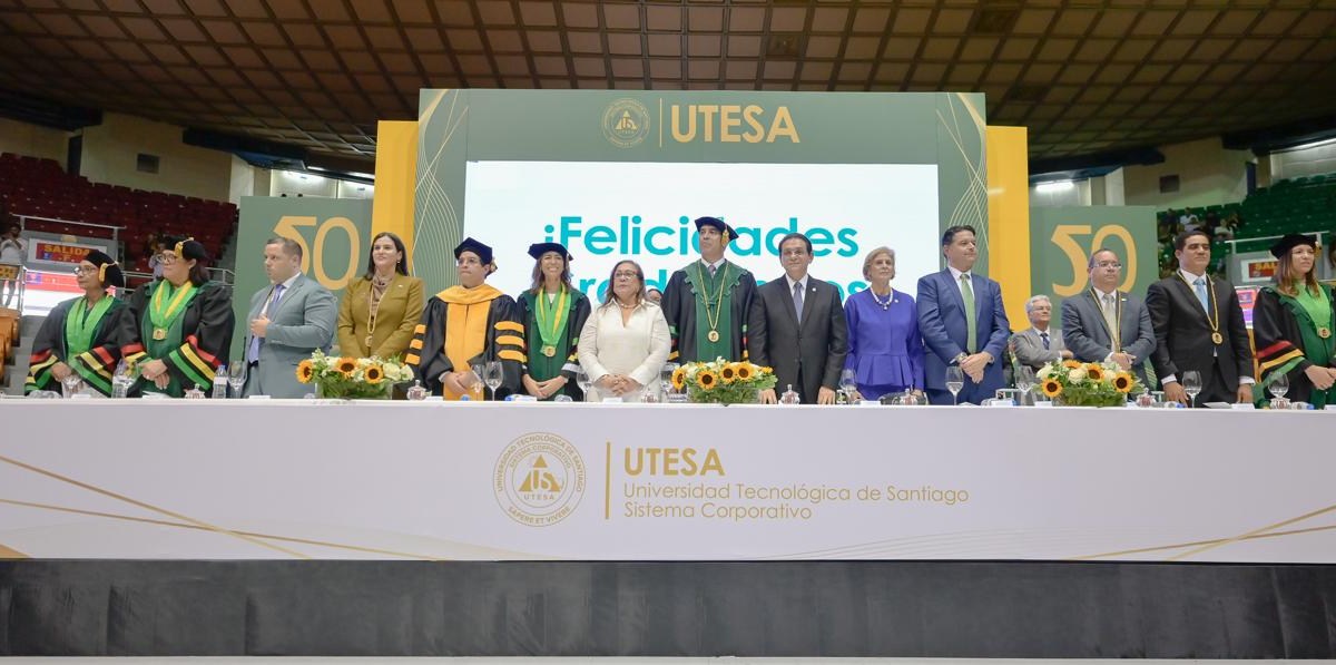 UTESA entrega 804 nuevos profesionales a la sociedad y suma más de 148 mil en sus 50 años de fundación 