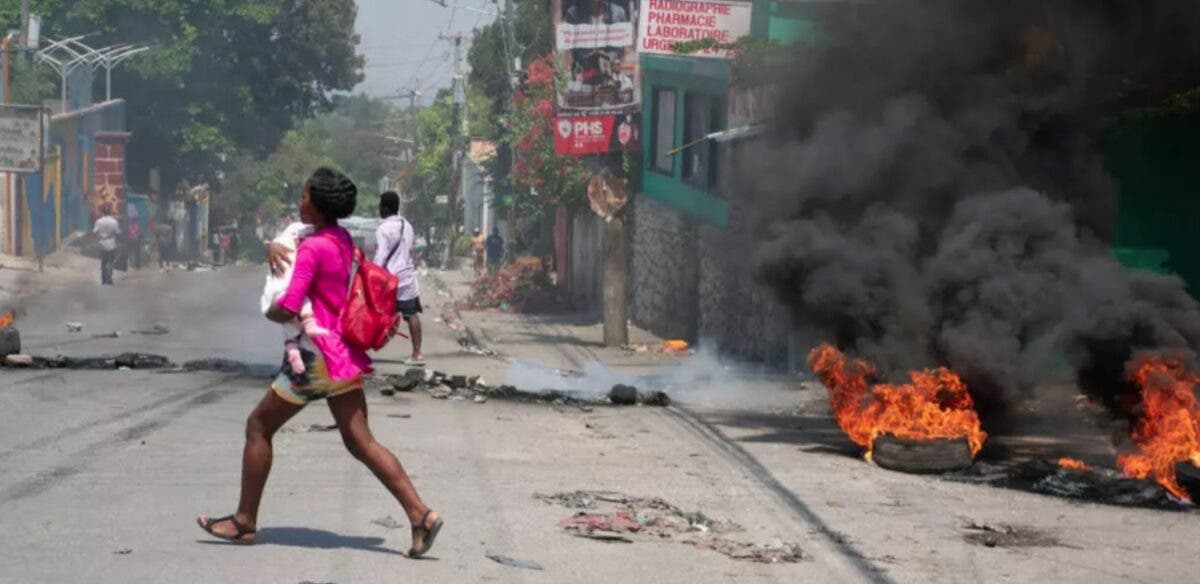 Gobierno haitiano confirma muerte de 180 personas a manos de banda