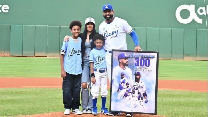 Licey honra a César Valdez por sus 300 ponches