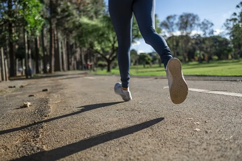 Estudio revela que tres minutos de ejercicio reducen a la mitad el riesgo cardiovascular en mujeres