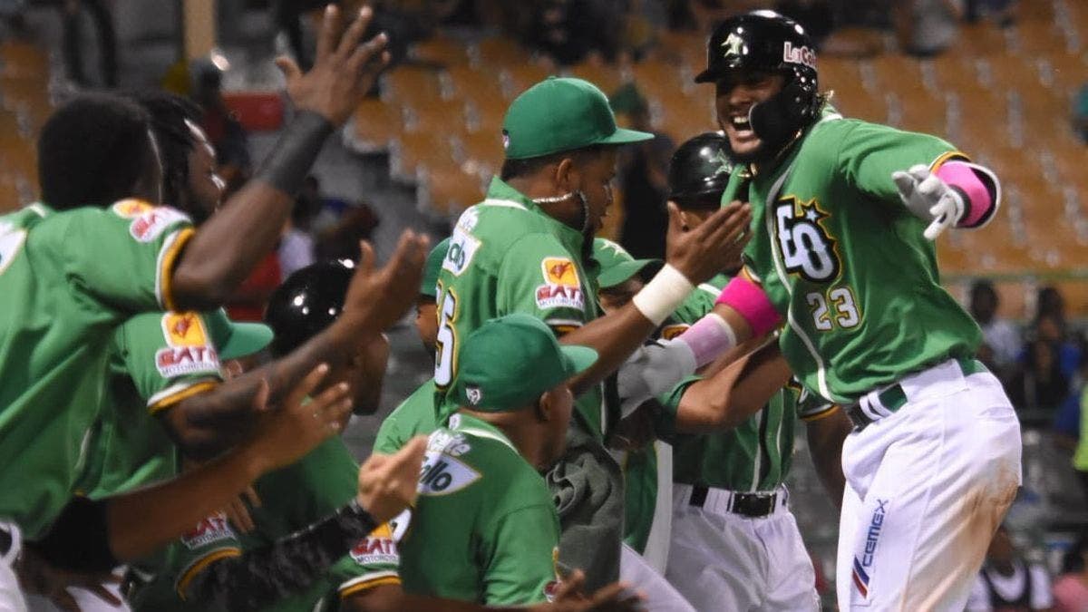 Estrellas, Licey y Águilas en camino a semifinal; Escogido en duda