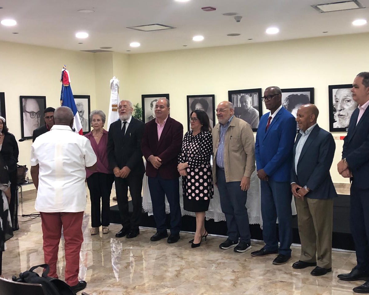 Unión de Escritores Dominicanos exige aumento en honorarios para jurados de Premios Anuales de Literatura