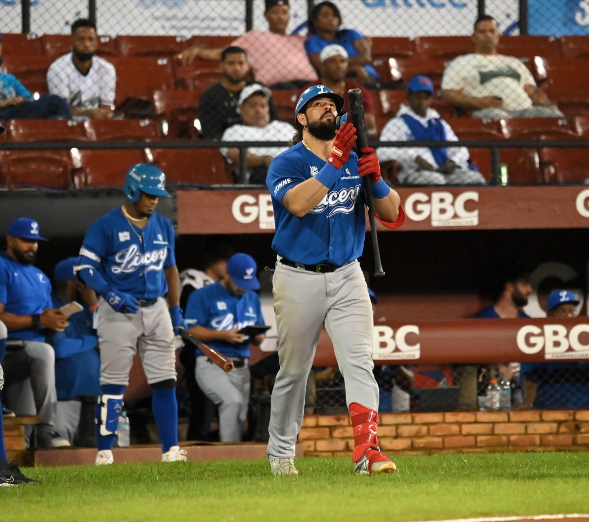 Alfaro y Leyba guían al Licey a un apretado triunfo sobre Gigantes